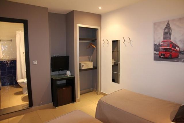 Hostal Central Ceuta Exterior photo